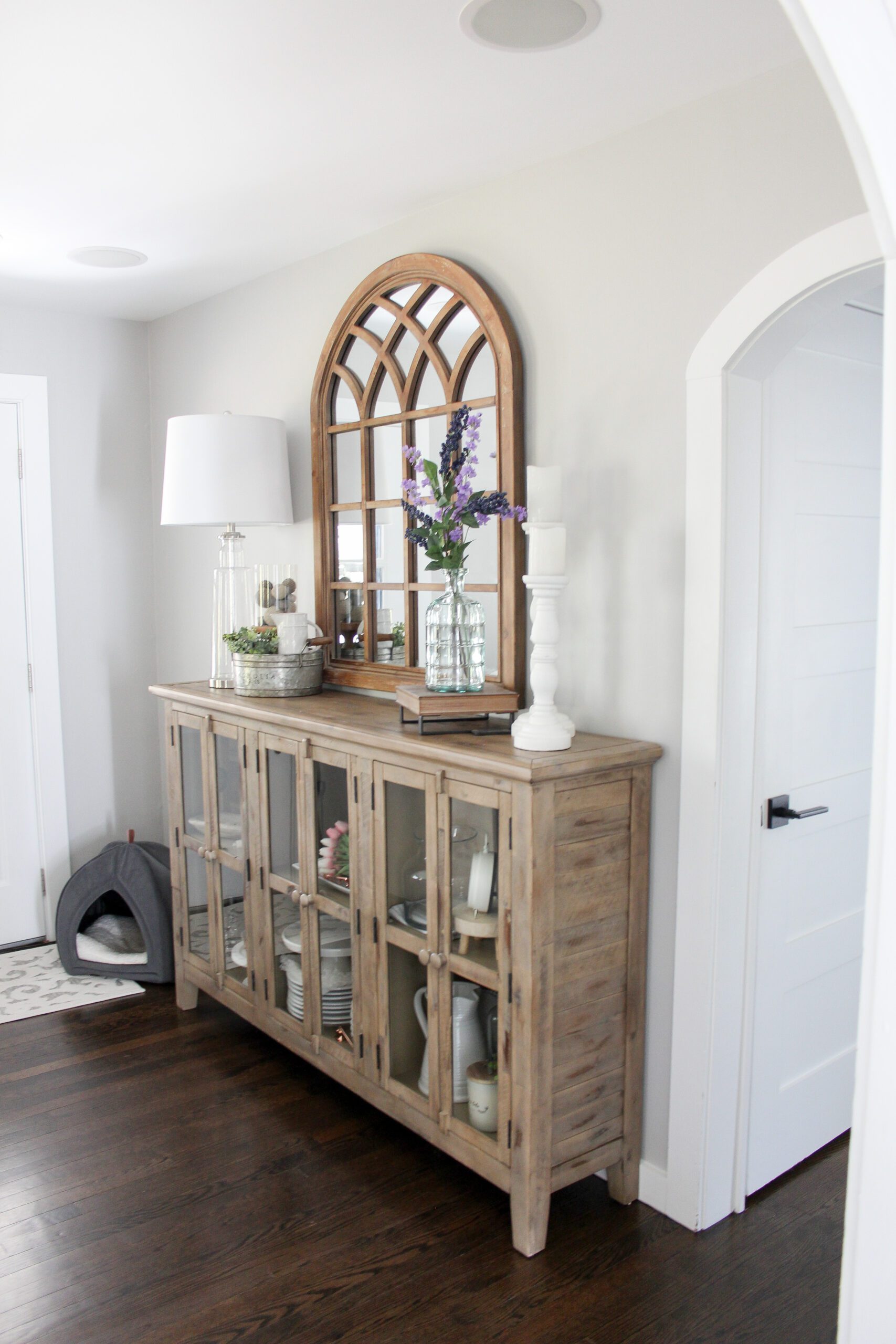 modern farmhouse entryway with buffet entryway table styling