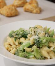 One Pot Creamy Parmesan Broccoli Pasta