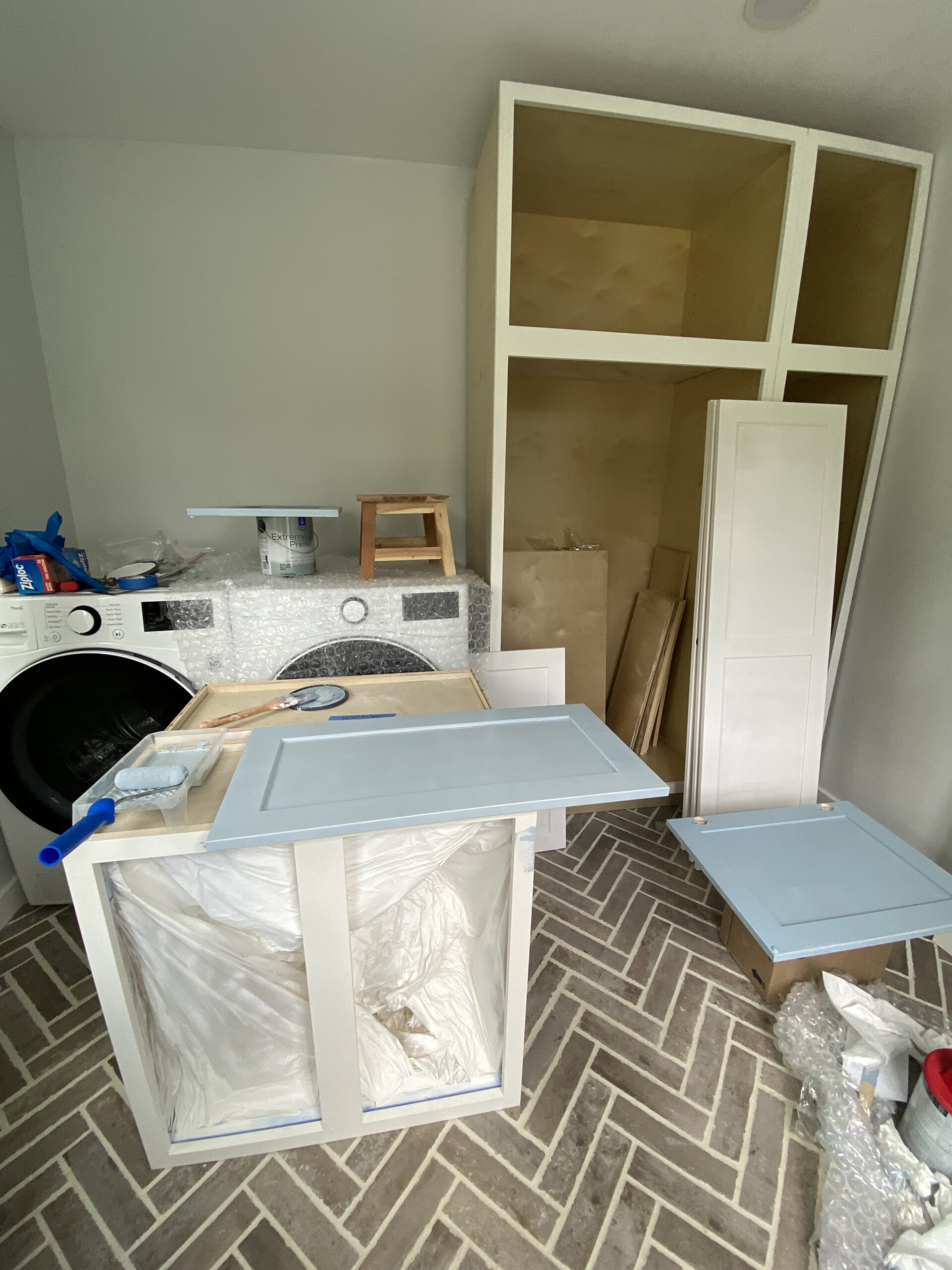 laundry room painting